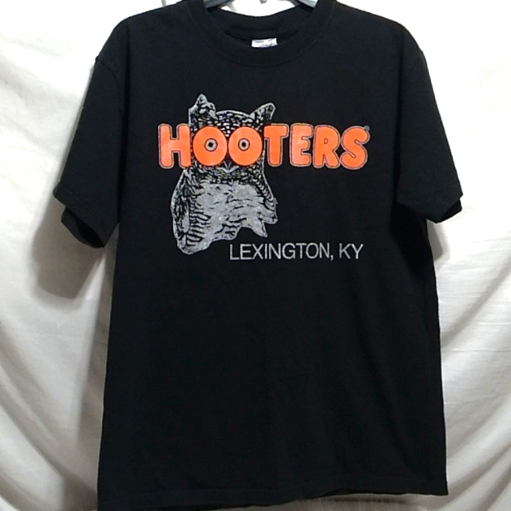 (X-50) NWOT Delta Hooters Bling Vtg '03 Shirt Sz.M Collectible